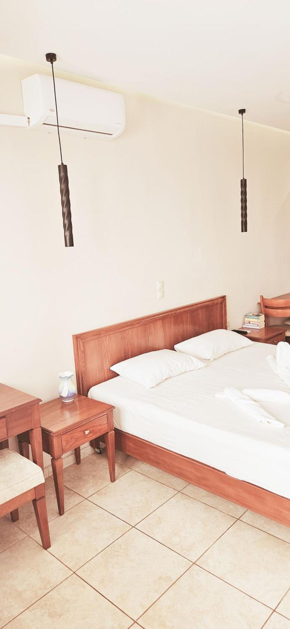 Kalimera Hotel Ajía Marína Kültér fotó