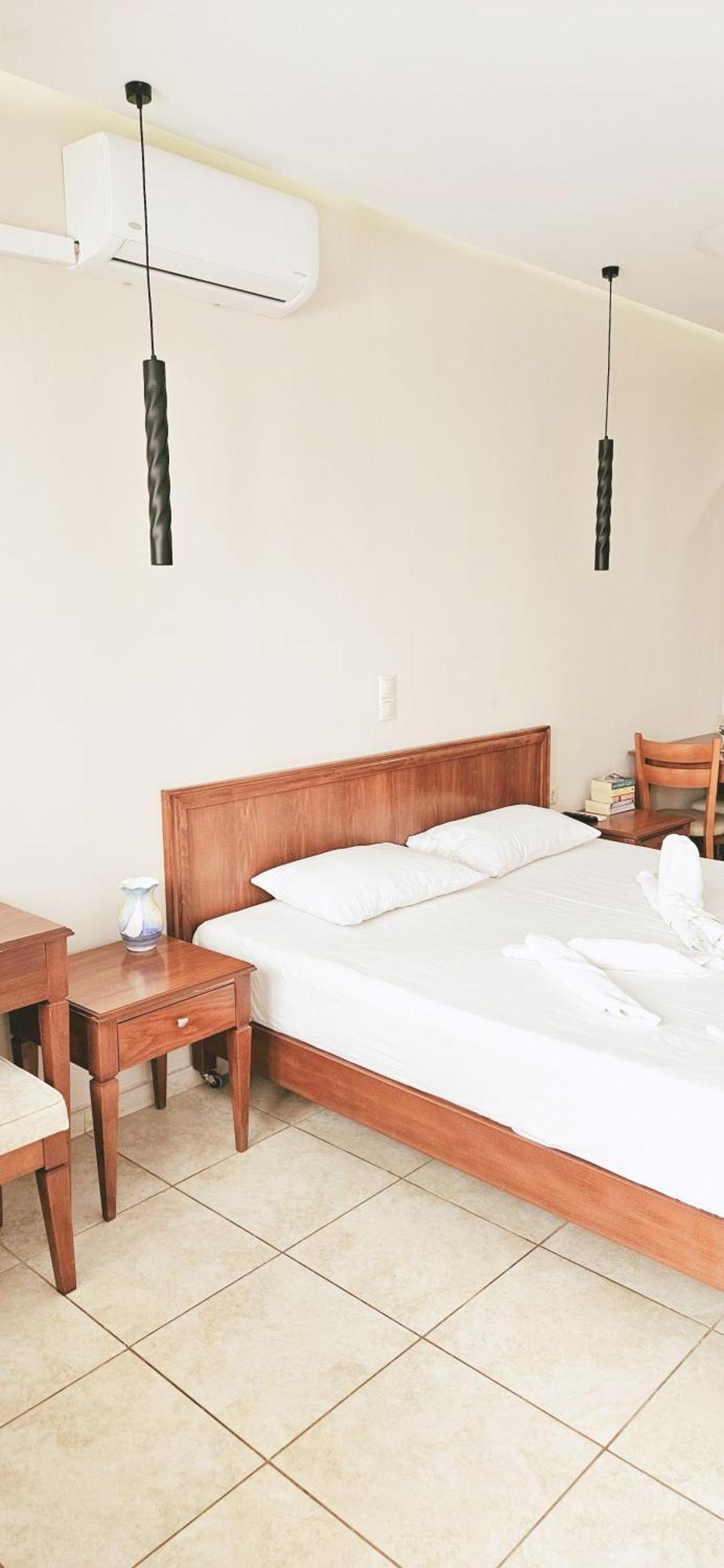 Kalimera Hotel Ajía Marína Kültér fotó