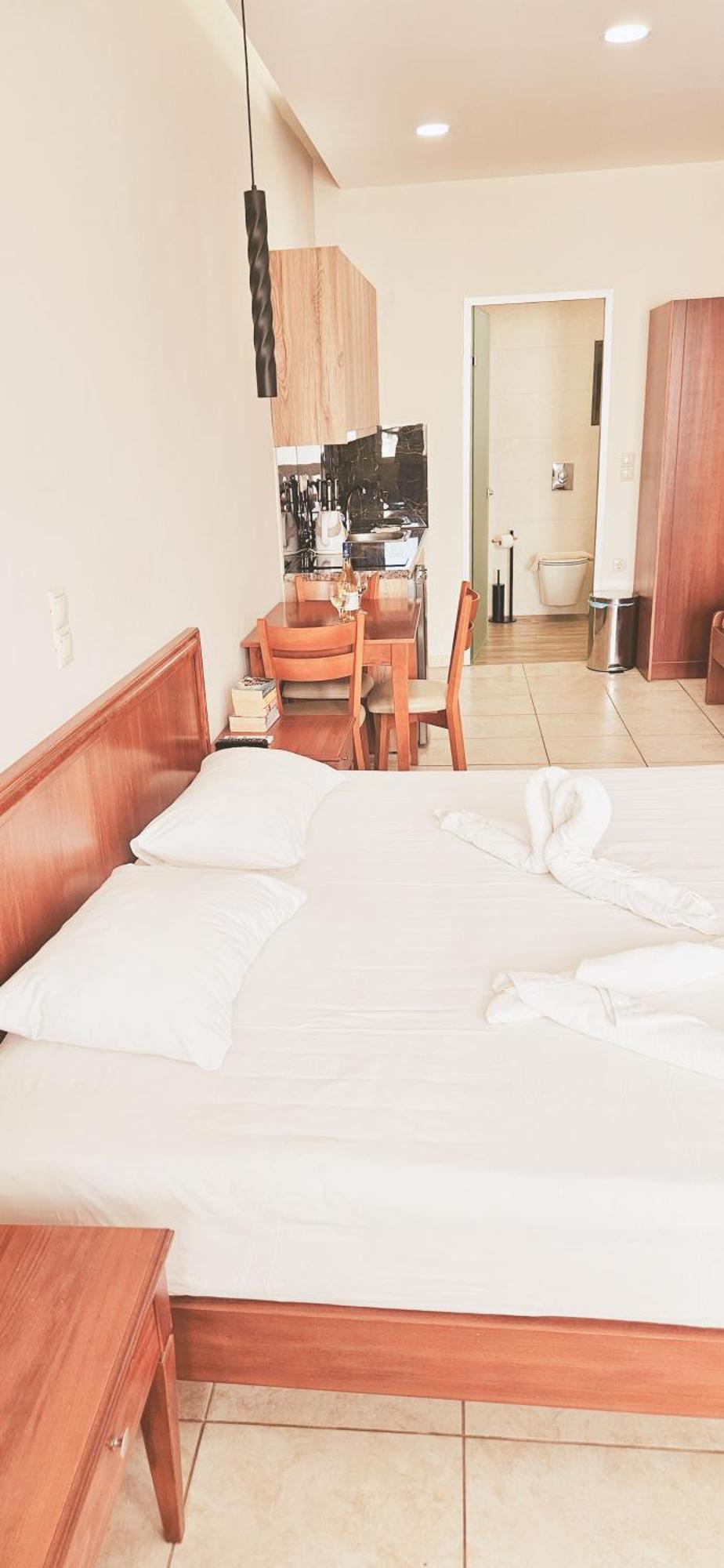 Kalimera Hotel Ajía Marína Kültér fotó